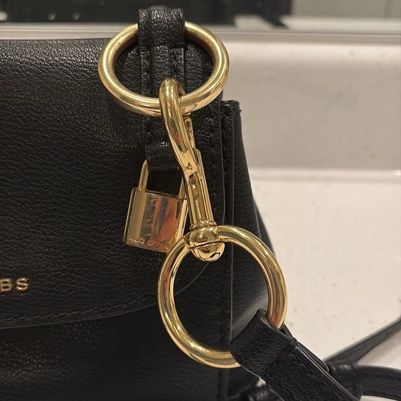 Marc Jacob’s Black Leather shoulder strap bag - Picture 3 of 9